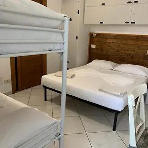 Gli Archi 2*, Pisa Italia
